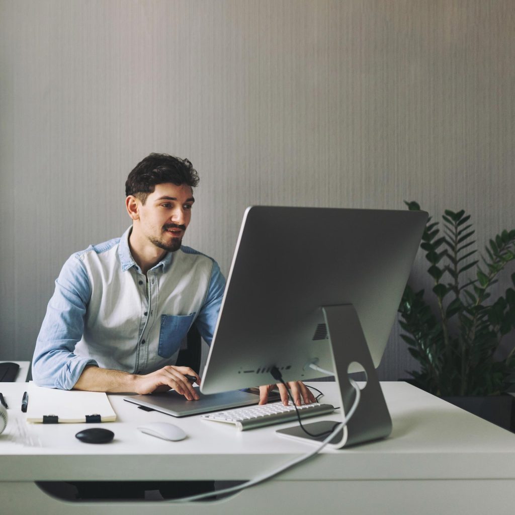 young graphic designer working in office p7eqj5f.jpg